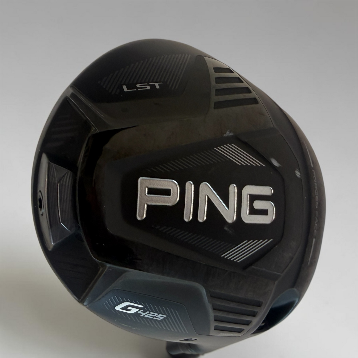 Pre-Owned Ping G425 LST 9 Degree Driver with a Aldila NV Stiff Shaft