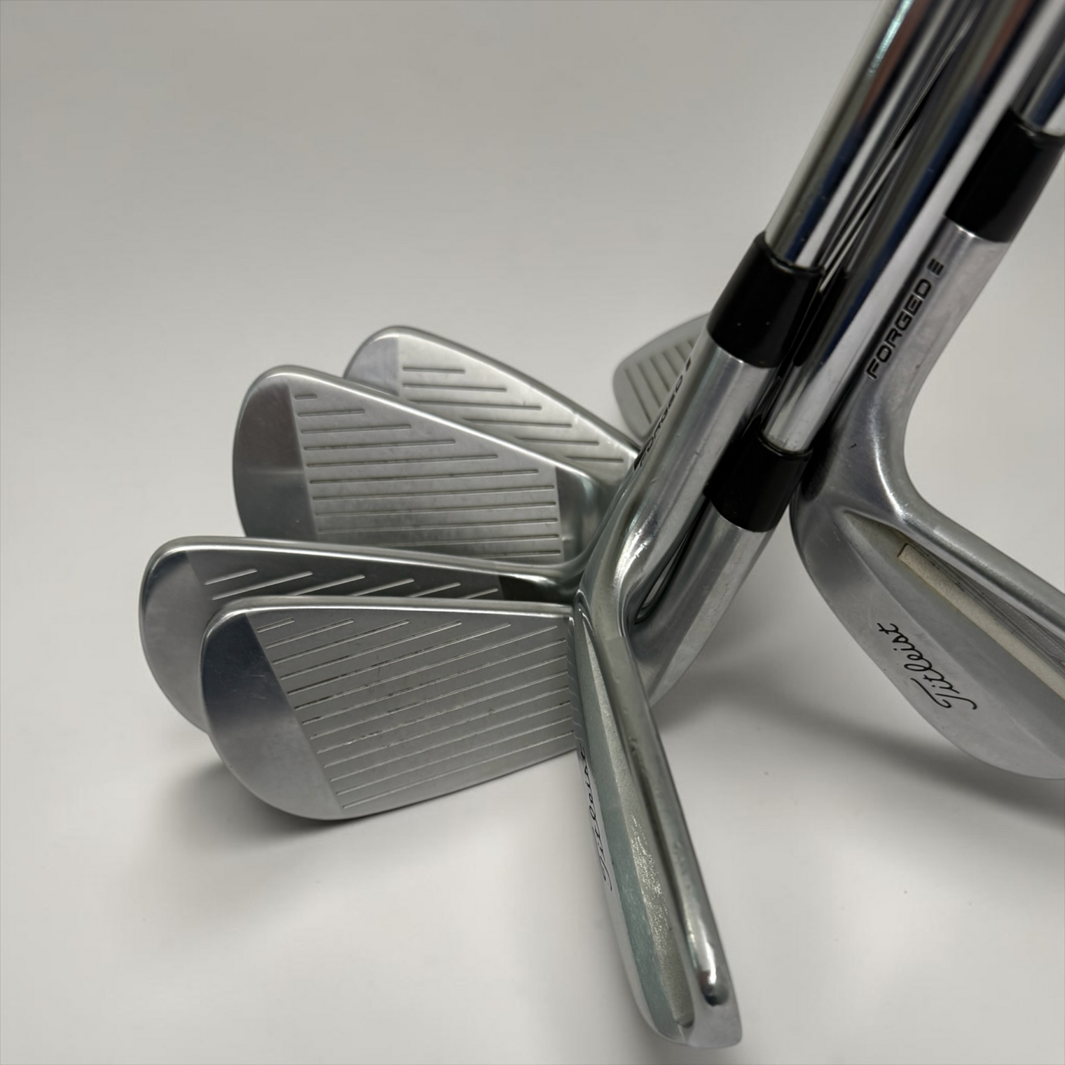 Pre-Owned Titleist 2023 T150 Iron Set 4-PW with KBS $-Taper Lite 100
