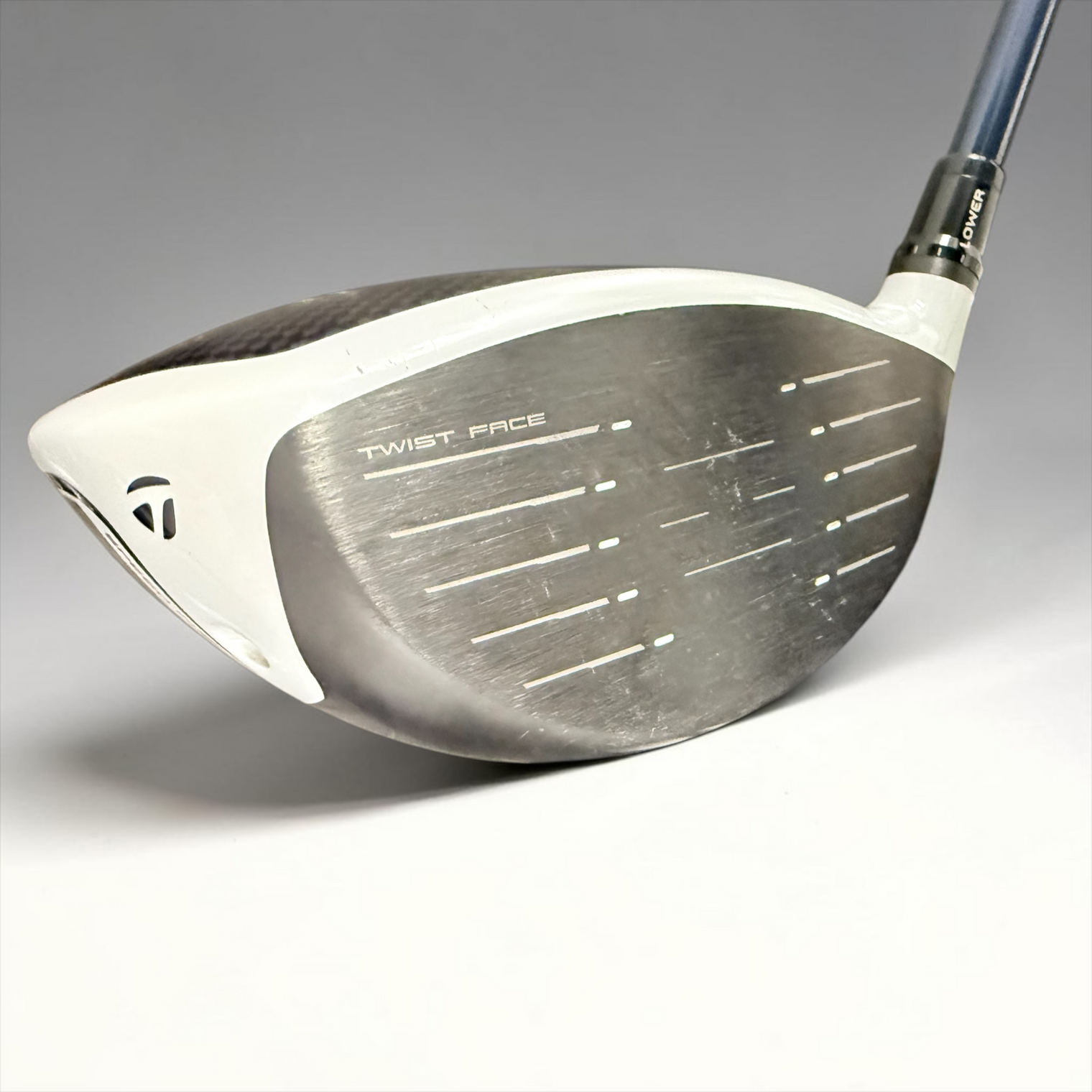 Pre-Owned TaylorMade Sim2 Max 9 Degree Drive with a Fujikura Ventus Blue Stiff Shaft