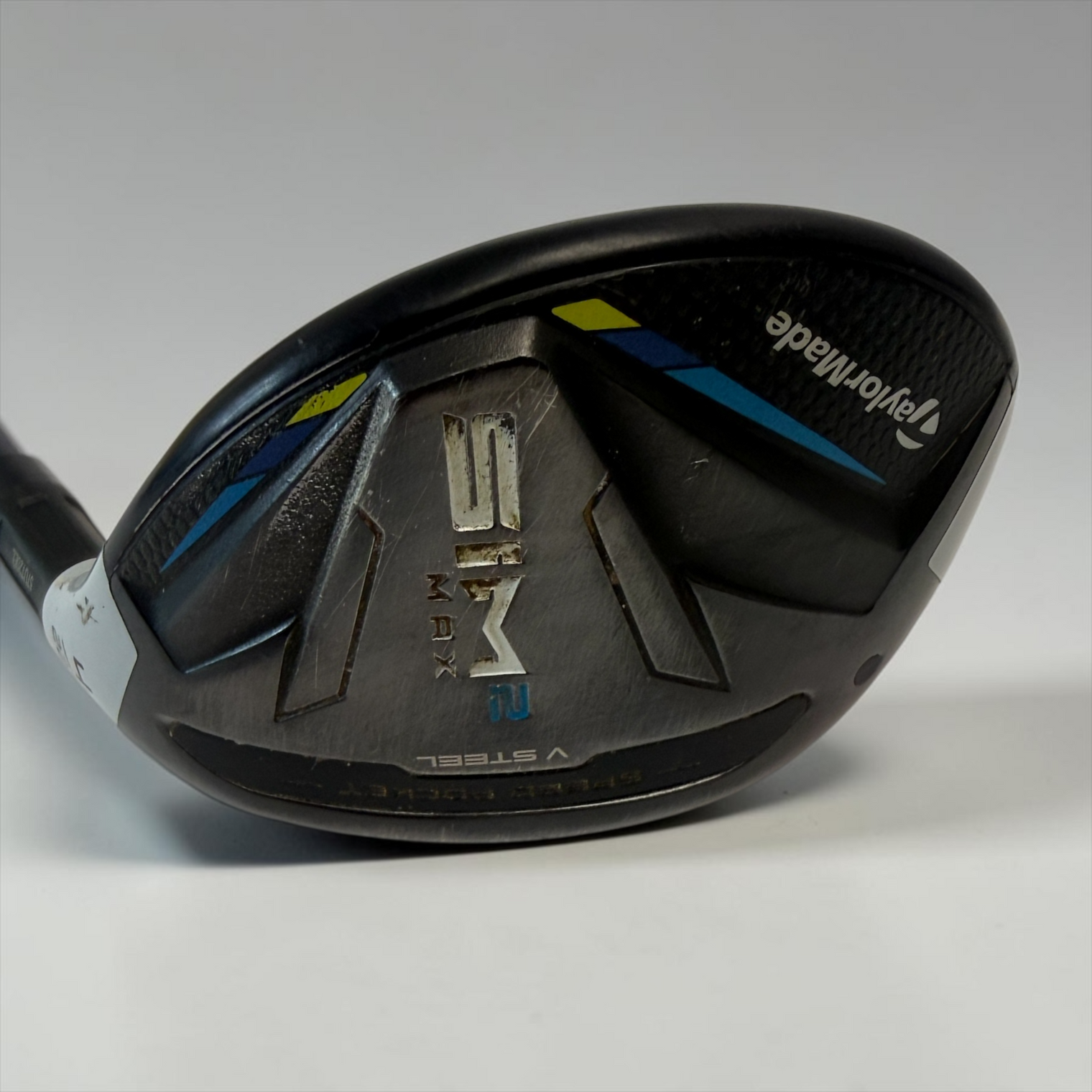 Pre-Owned TaylorMade Sim2 Max 4 Hybrid 22 Degrees with a Ventus Blue Stiff Shaft