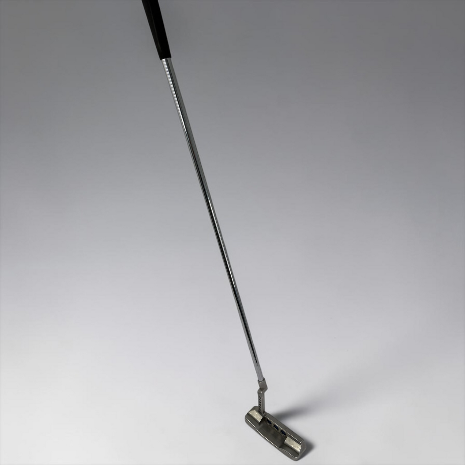 Pre-Owned Scotty Cameron Newport Select with Custom Paint Job