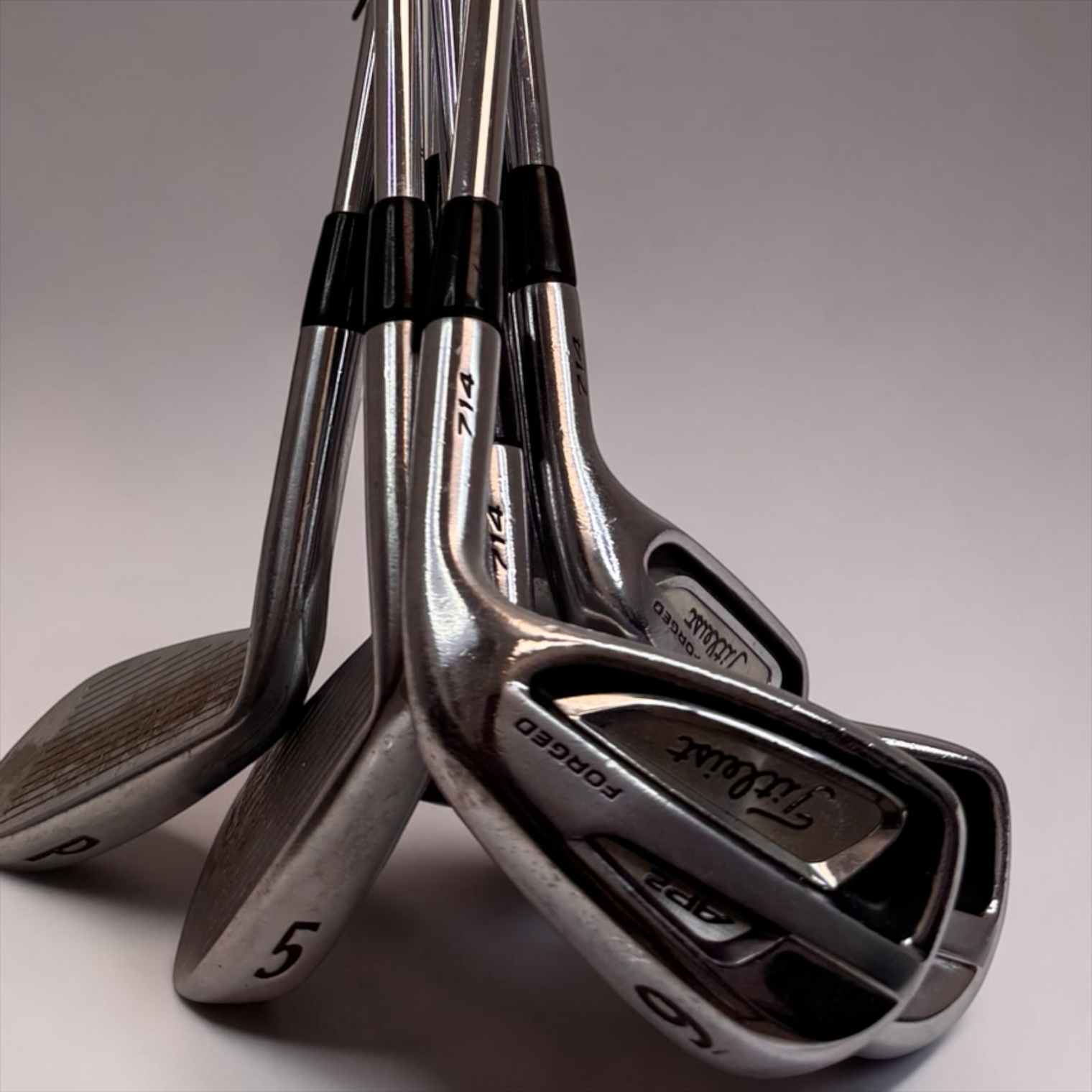 Titleist AP2 714 Iron Set 4-PW Dynamic Gold S300