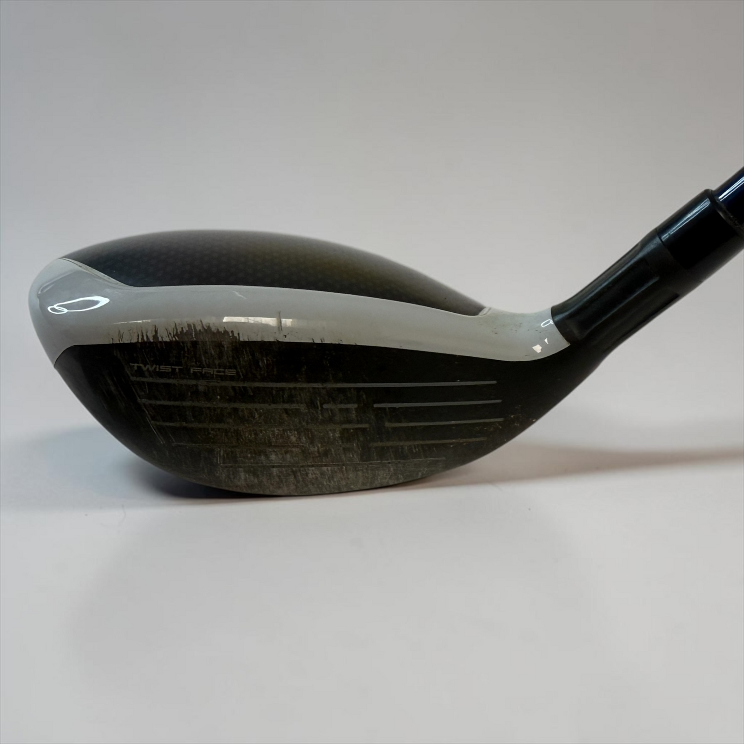 Pre-Owned TaylorMade Sim2 Max 4 Hybrid 22 Degrees with a Ventus Blue Stiff Shaft